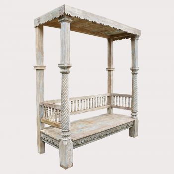 Canopied Day Bed